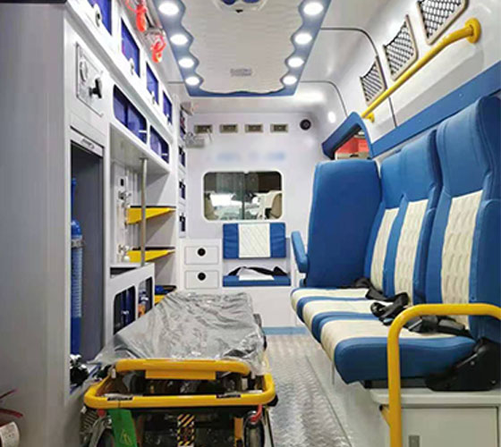 民和车辆内部展示